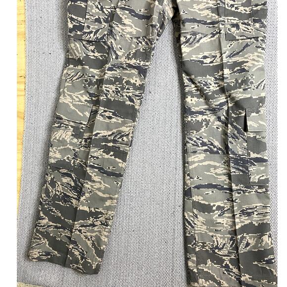 US Air Force ABU Cargo Camo Trouser Womens 8R 30X32 Digital Camo Loose Tactical - Picture 4 of 12